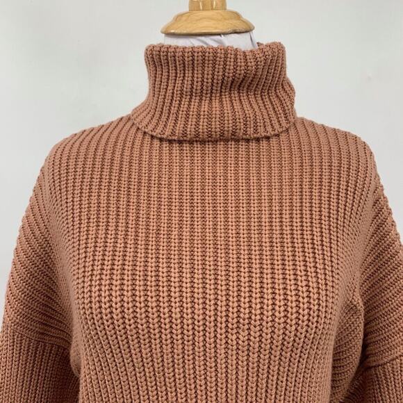 Abercrombie & Fitch Sweater Womens XS Extra Small Wheat Turtleneck Crop Ribbed - Picture 3 of 12